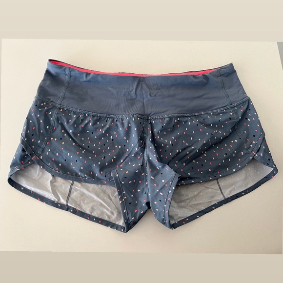 lululemon | Speed Short | Size 8 | Confetti Cake Multi/Blue Denim - Picture 3 of 6